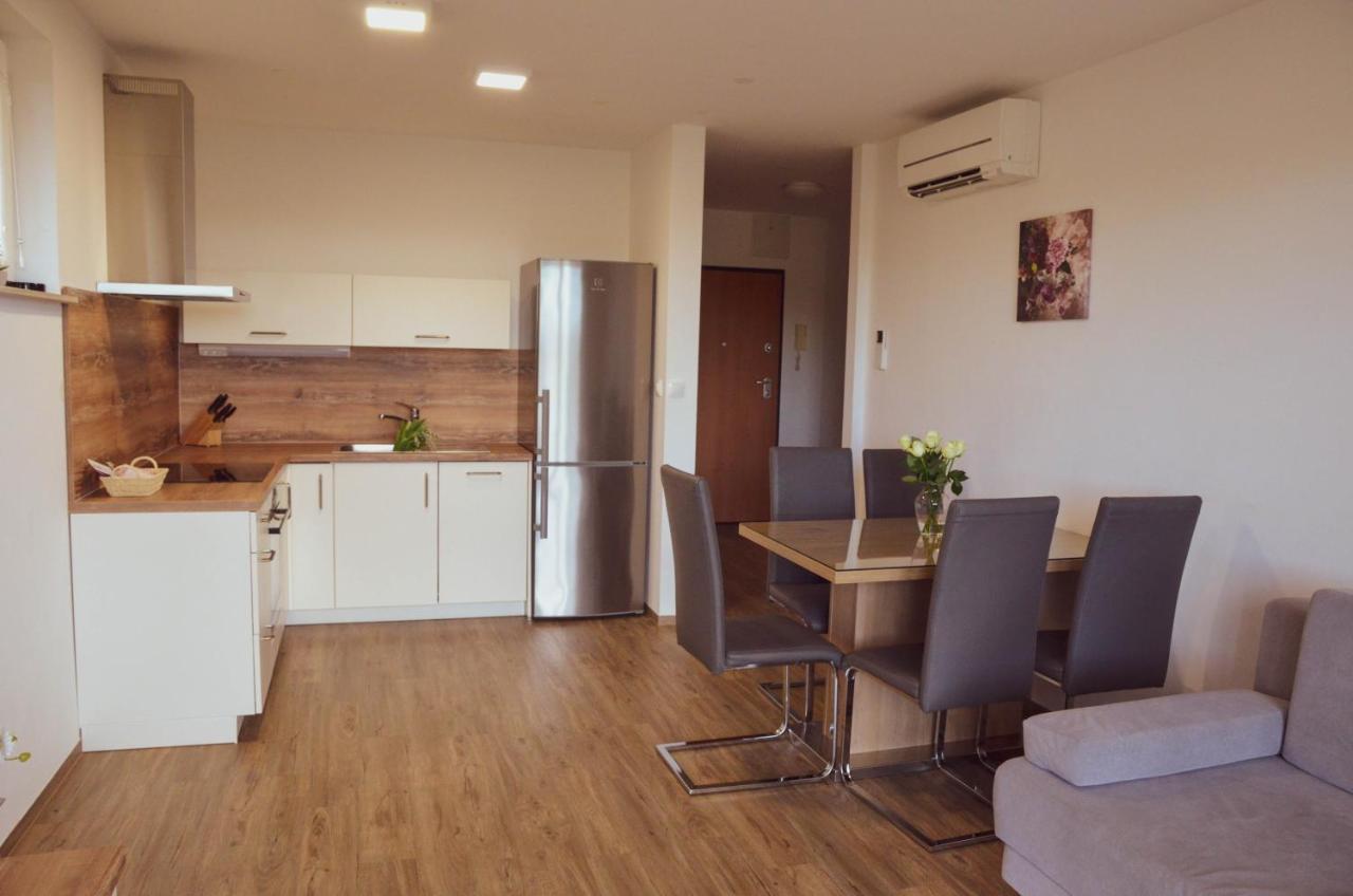 Apartmaji Aida 摩拉瓦托普利采 外观 照片